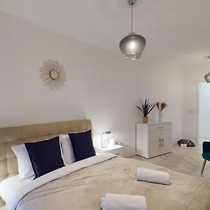  Apartament Kurkowa 14 By The River - 900 Steps To Market